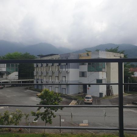 Unisuites Roomstay Kampar Ngoại thất bức ảnh
